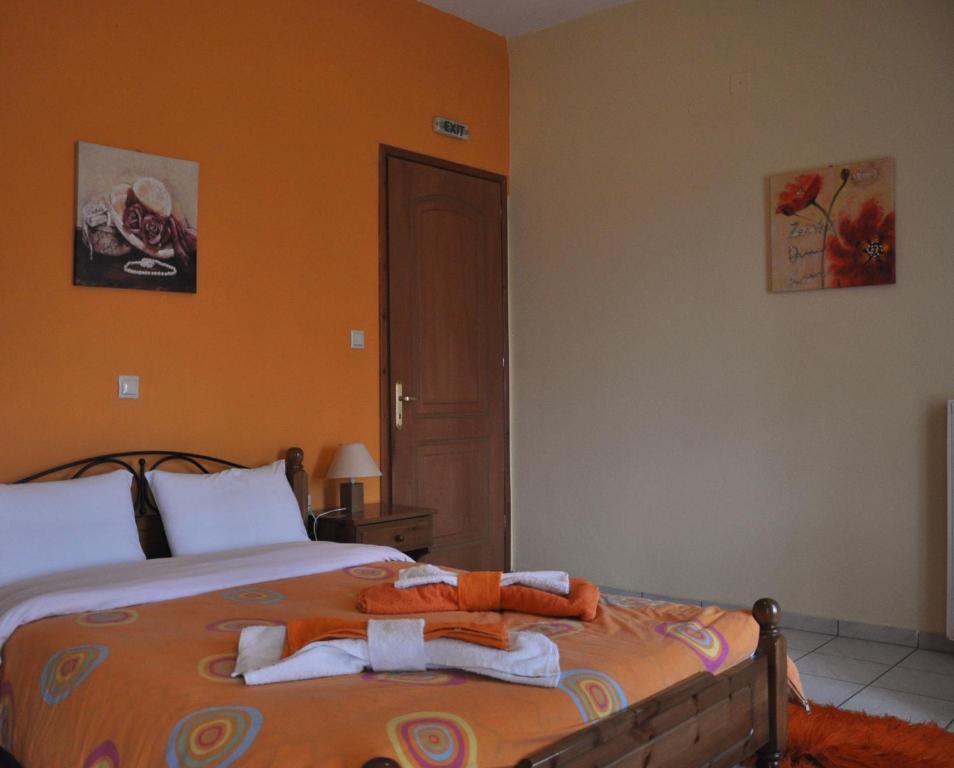 Iris Hotel Арахова Стая снимка
